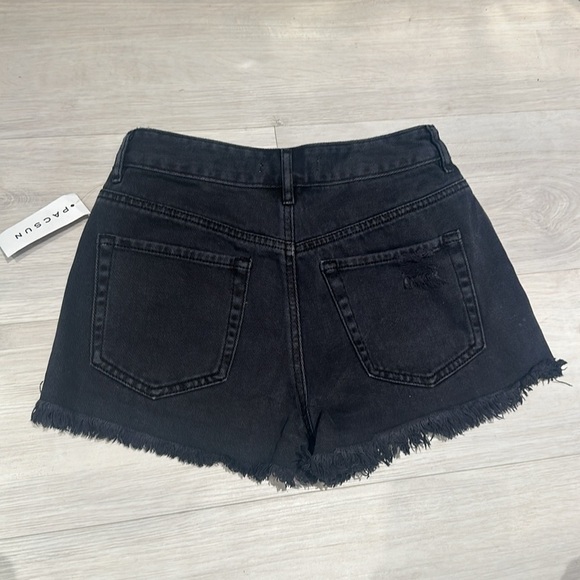 🆕 PACSUN Black Ripped High Waisted Denim Festival Shorts SIZE 25 - Picture 6 of 7